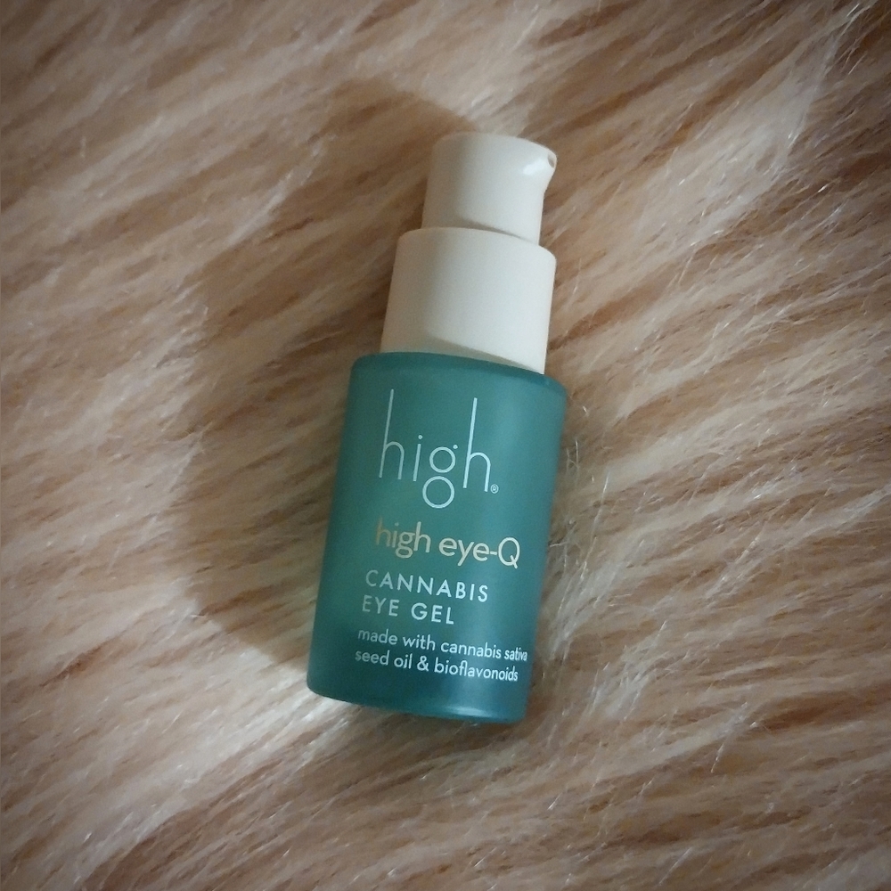 High beauty High Eye-Q Eye Gel